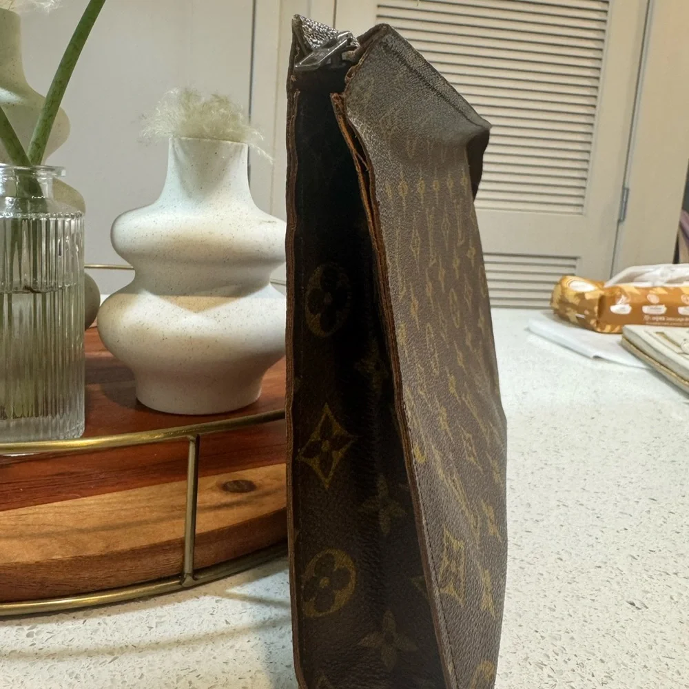 SOLD 🛑 Louis Vuitton LV Authentic Vintage Clutch/Pouch - Picture 2 of 10